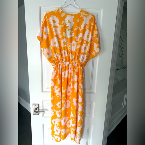 Brand new SAMSOE SAMSOE Floral MIDI Dress - Picture 2 of 7